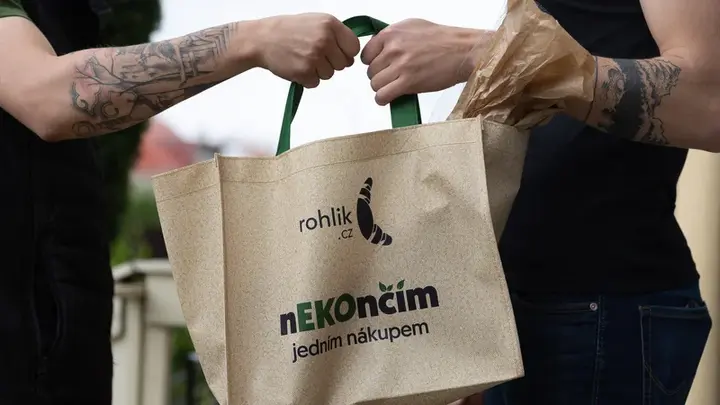 Rohlík překonal milník. Tržby vyrostly na 32 miliard a skupina se poprvé překlopila do provozního zisku